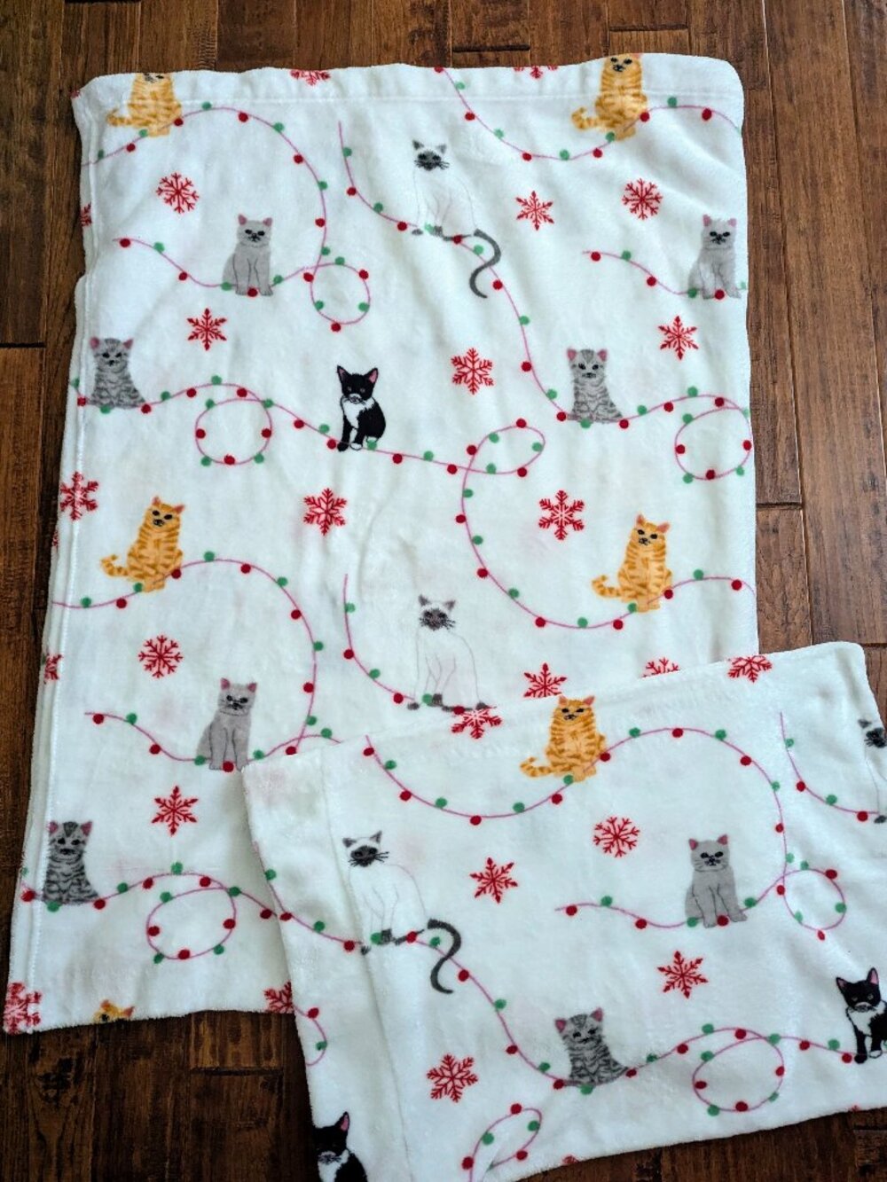 Elegant Comfort Twin Jingle Cats Fleece Blanket Set